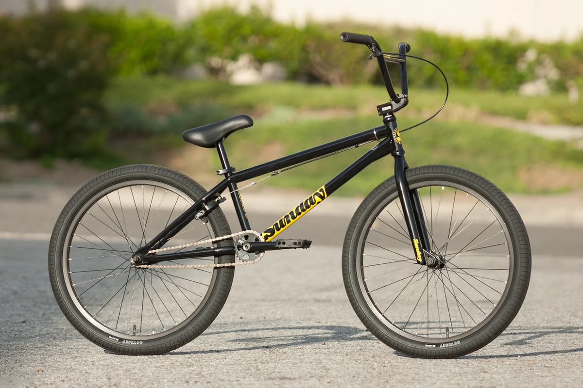 Sunday 2023 Model C 24″ Complete BMX Bike Gloss Black